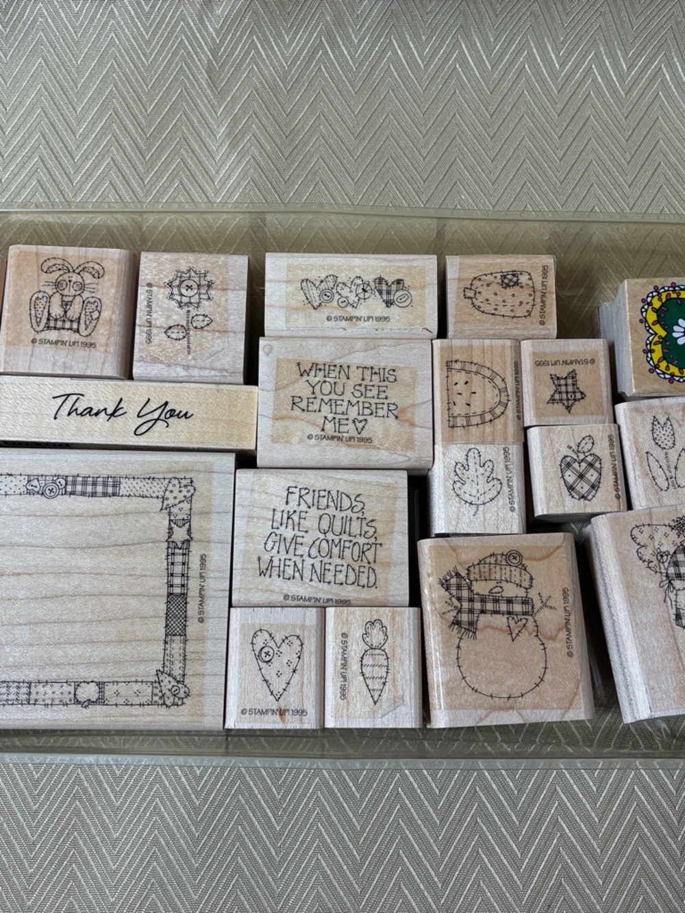 Stampin Up! Quilts Give Comfort 19 piece rubber stamp set